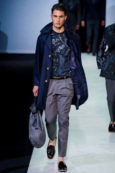 Look 15